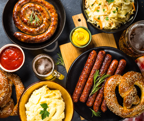 🥫 3 piatti tipici che devi provare assolutamente in Germania: 
· Currywurst
· Bretzel
· Sauerbraten