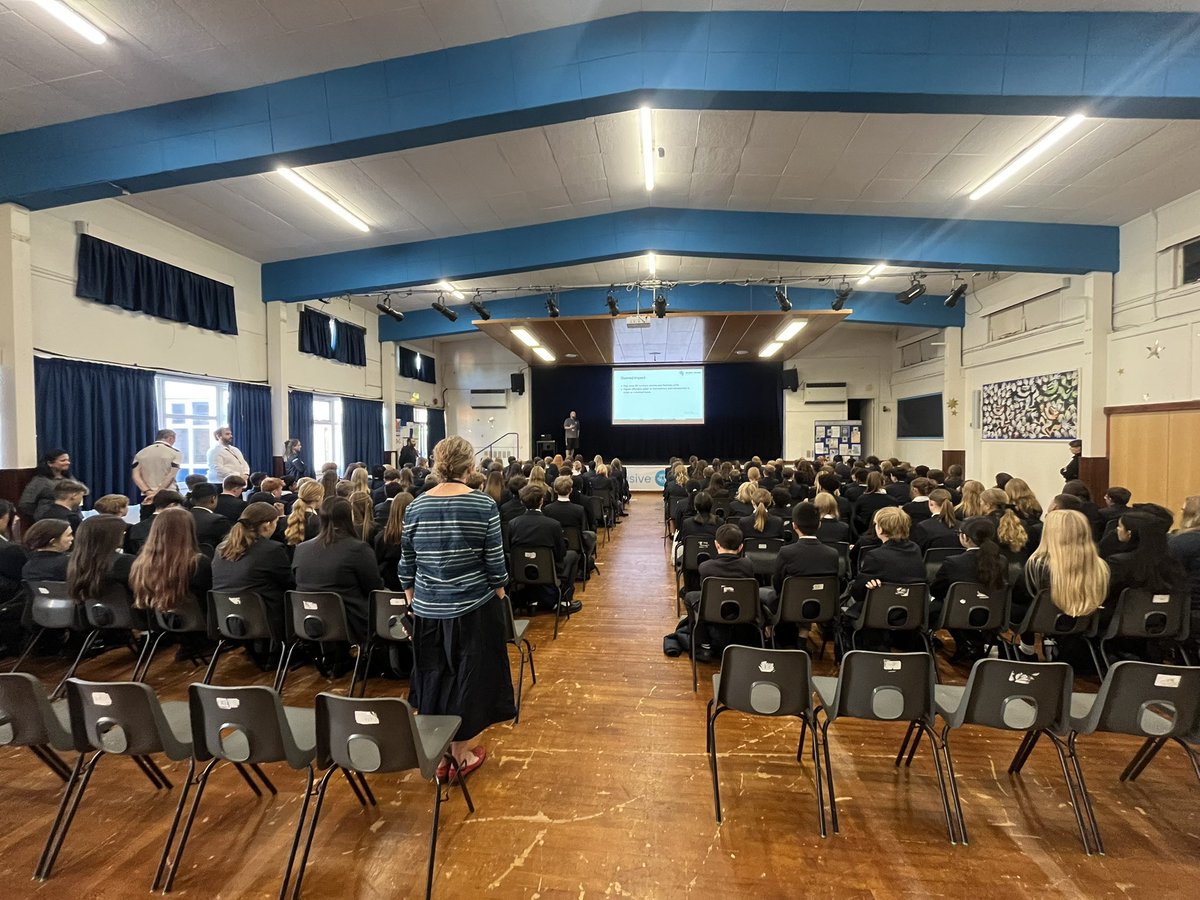 KJacksonEng's tweet image. First Year 9&amp;amp;10 joint assembly and they all look incredibly smart!!
Thank you Mr Clark for this mornings assembly discussing behaviour and expectations for the year ahead! 
#TeamYear9
#TeamYear10 
#TeamMECE
@MEChilternEdge