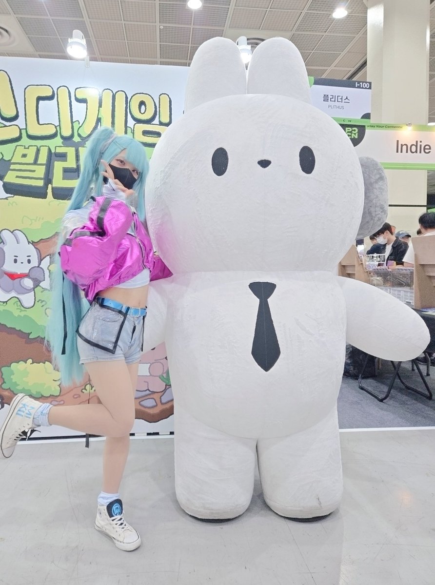 ๋ผํฐ(Lati) (@lati_cocona) on Twitter photo ํ์ฝ ๊ธ์์ผ ๋ฏธ์ฟ ํด๊ทผํฉ๋๋น..!๐ฅน
ํธ์น๋ถ๋ค ๋ง์ด ๋ง๋์ ๋๋ฌด ๋ฐ๊ฐ์ ๊ตฌ ์ ๋ฌผ ์ฃผ์ ๋ถ๋ค๋ ๋๋ฌด ๊ฐ์ฌํ์ต๋๋ค!!
์์ด๋ฒ๋ฆฐ ์ง๊ฐ์ ๋ชป์ฐพ์์ง๋ง....๐ข ๊ทธ๋๋ ๋๋ฌด ์ฌ๋ฐ์์ด์ฉ!
์ฃผ๋ง ํ์ฌ๋ ๋ชป๊ฐ์ง๋ง ์ผ์์ผ ์ผ๋ฌ์คํ
์ค์๋ ๋ถ๋ค์ ๊ทธ๋ ๋ง๋์ฉ!๐ฅฐ ํ์ฝ ๊ธ์์ผ ๋ฏธ์ฟ ํด๊ทผํฉ๋๋น..!๐ฅน
ํธ์น๋ถ๋ค ๋ง์ด ๋ง๋์ ๋๋ฌด ๋ฐ๊ฐ์ ๊ตฌ ์ ๋ฌผ ์ฃผ์ ๋ถ๋ค๋ ๋๋ฌด ๊ฐ์ฌํ์ต๋๋ค!!
์์ด๋ฒ๋ฆฐ ์ง๊ฐ์ ๋ชป์ฐพ์์ง๋ง....๐ข ๊ทธ๋๋ ๋๋ฌด ์ฌ๋ฐ์์ด์ฉ!
์ฃผ๋ง ํ์ฌ๋ ๋ชป๊ฐ์ง๋ง ์ผ์์ผ ์ผ๋ฌ์คํ
์ค์๋ ๋ถ๋ค์ ๊ทธ๋ ๋ง๋์ฉ!๐ฅฐ
