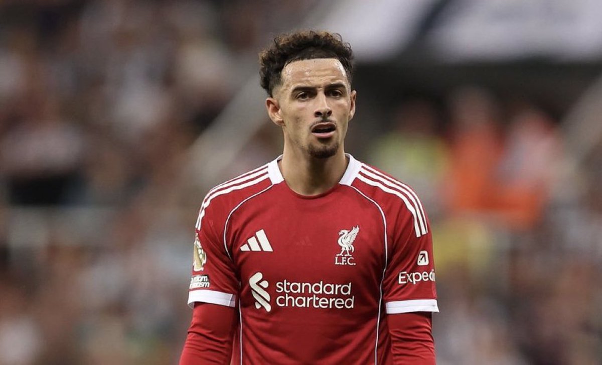 🚨🚨 رســمــيًــا 🚨🚨

غياب كيرتس جونز عن مباراة بيرنلي للإصابة

<a href="/LFCExtensive/">عالم ليفربول</a> 

❌❌❌❌❌❌