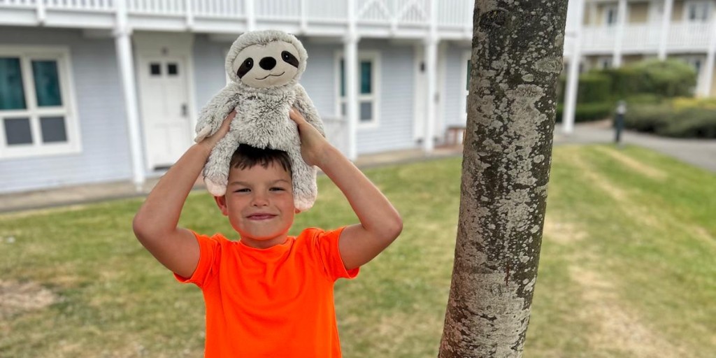 Warmies_UK's tweet image. When your best cuddle buddy also doubles as a hat 🦥🧡

#Warmies #FeelTheLove #Sloth