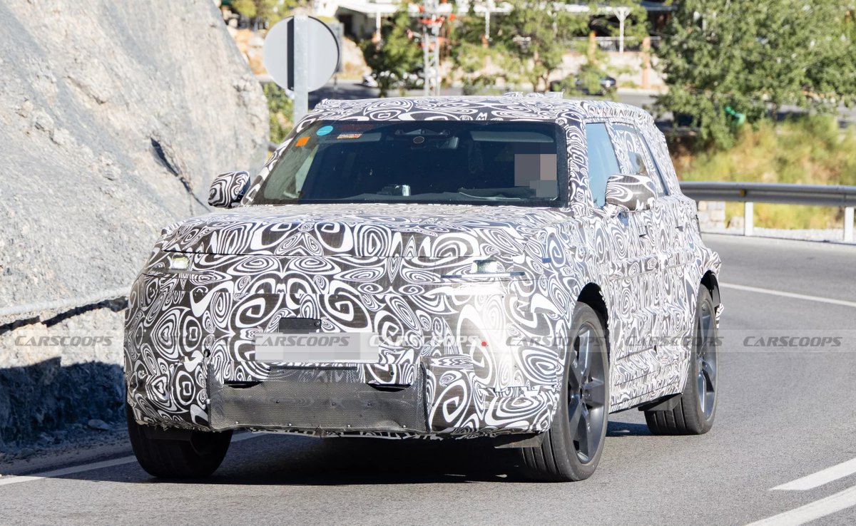 Word is Land Rover is preparing a new, smaller member of the Defender family — the Defender Sport — that looks set to take on the upcoming “baby G-Class.” The prototype has been spotted testing in Europe.

defendersportforums.com/viewtopic.php?…