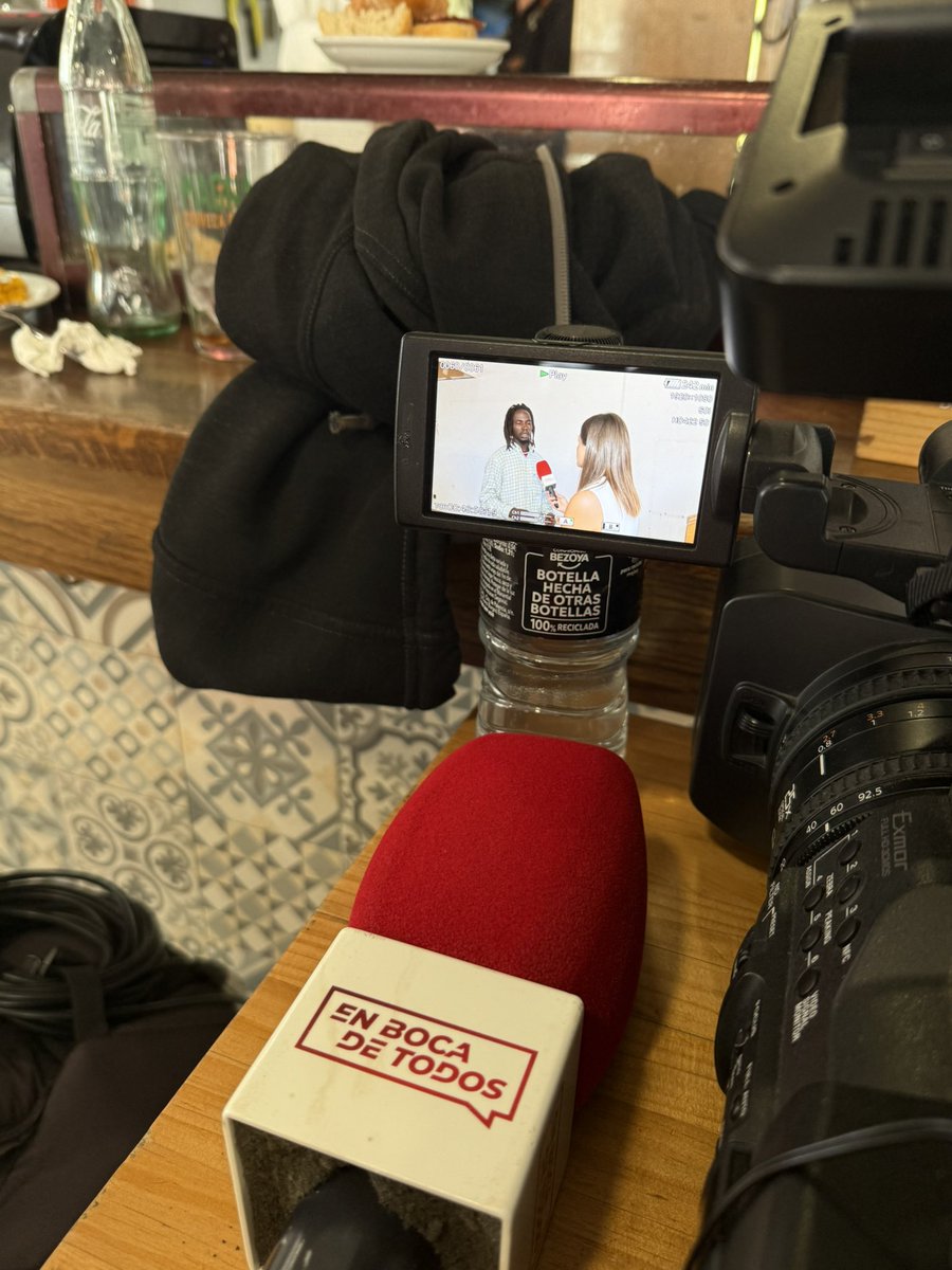 Leticia Santos tweet media