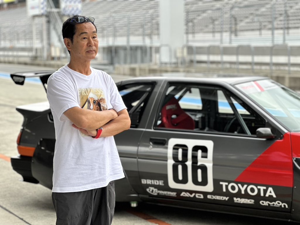 k1tsuchiya's tweet photo. 86&amp;brzマガジンのロケです😊 https://t.co/sESrIB4XoU