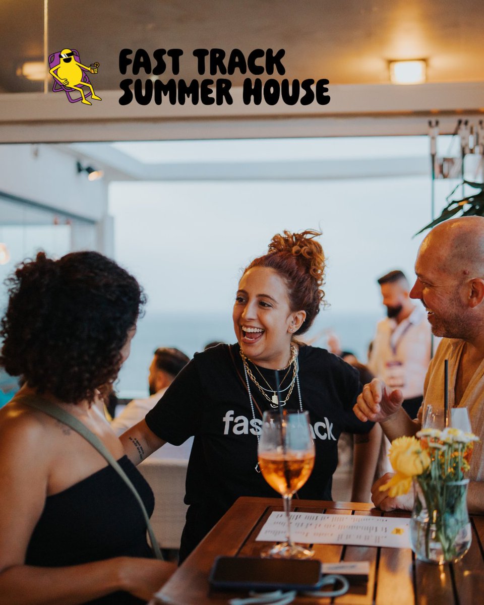 FastTrackCRM's tweet image. Nothing beats summer moments with our partners at Fast Track Summer House. 🥂

Ideas shared and connections deepened as our CEO, Simon Lidzén, unveiled Fast Track AI firsthand.

Good food, better company, and a glimpse into the future. 🚀