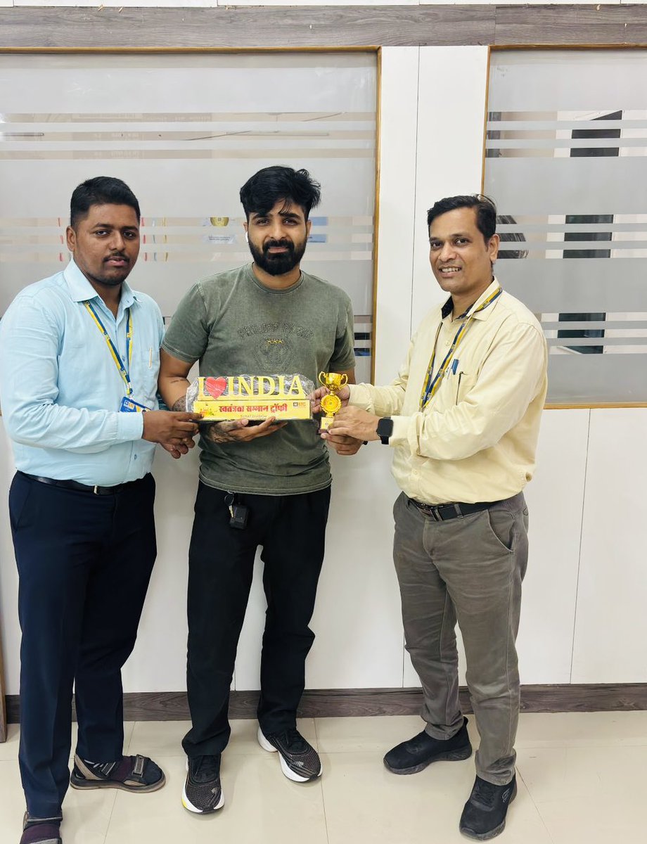 pk_8007's tweet image. #LIC
#licofindia
#licpolicy
#licindia
#highlight
#PK
#awards