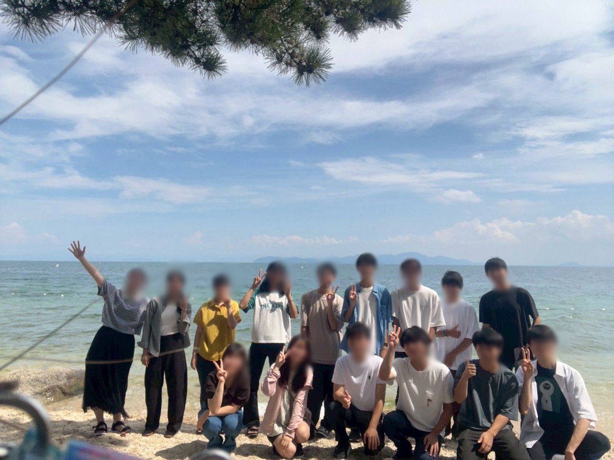 kandaisokkibu's tweet image. 先日、滋賀県で2泊3日の夏合宿を行いました

3日間各々の目標に向かって速記の練習に打ち込みました✍️
琵琶湖に入ったり、花火をしたり夏らしいこともしました☀️