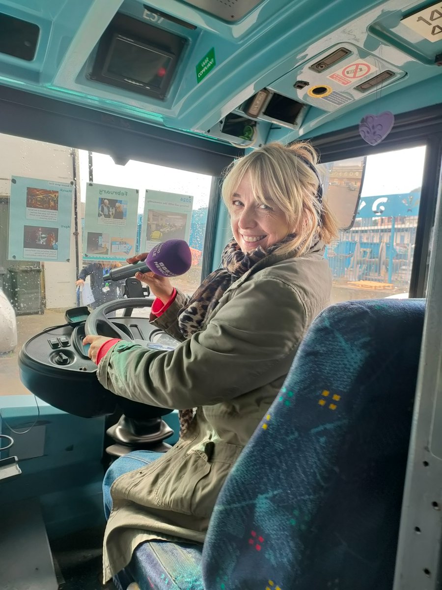 Yesterday, #MELISSA supported @FishMishCAwarewith their Cancer signs &amp; symptoms event. Thanks for your hospitality, <a href="/NorthumbriaDASH/">DASH at Northumbria</a> , North Tyneside Education Training Wd, for the loan of equipment, and Anna Foster, BBC Radio Newcastle
#getonboard 🚌
