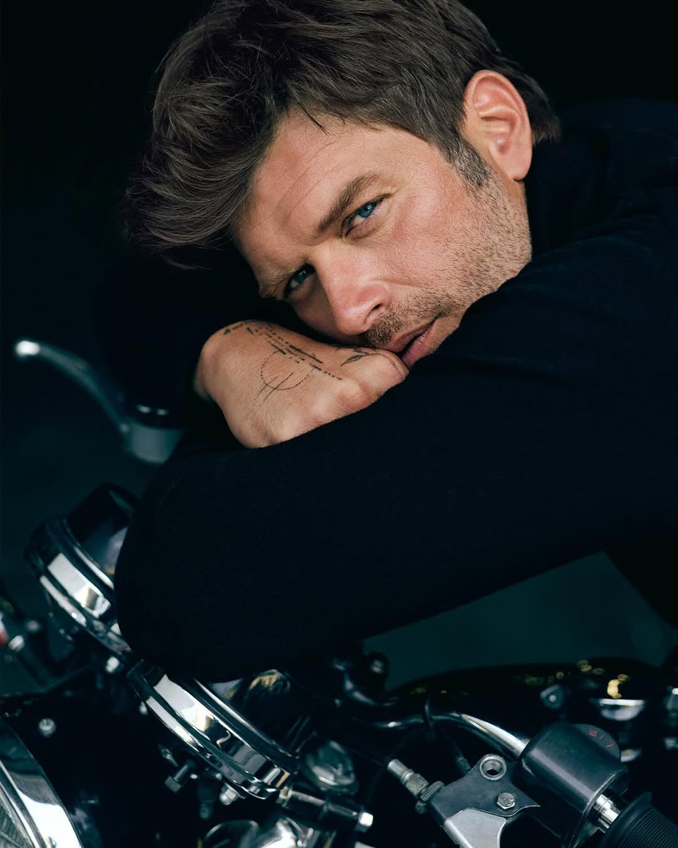 Kıvanç Tatlıtuğ. 💙