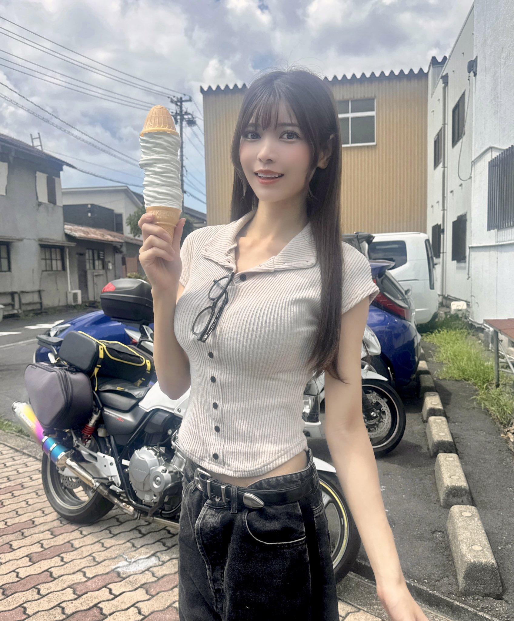 七瀬なな (@nna_nanase) / X