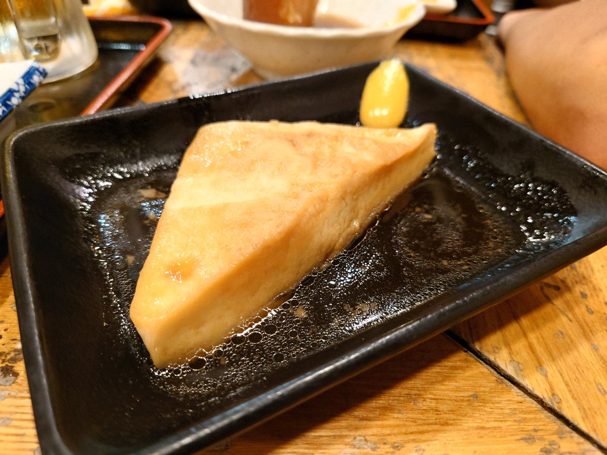 通院終わりからの飲み〜🍻

昼夜仕事４連チャンも終わって寝不足だけど今週初の外飲み🍻

やっぱり居酒屋でのビールは最高
おつまみも最高

#青戸
#一笑一杯