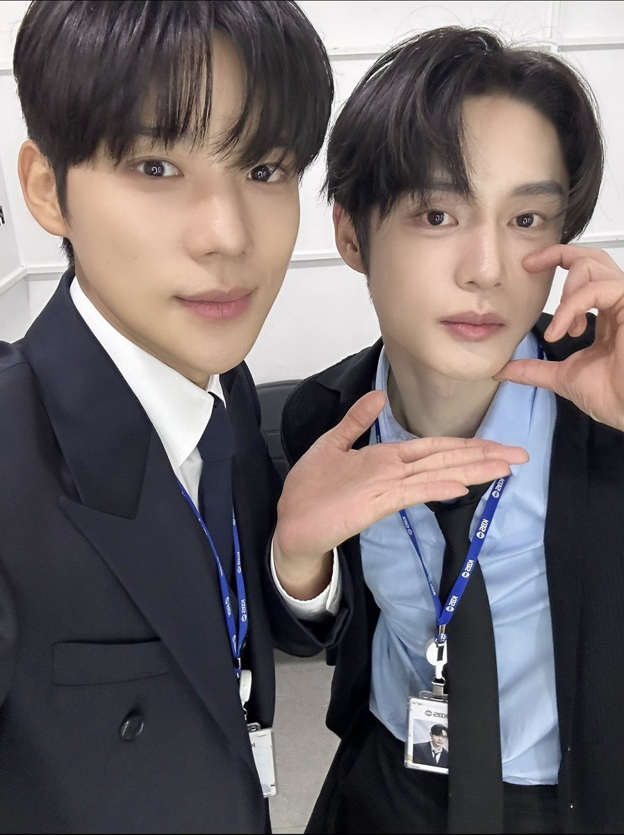 뮤직뱅크 (Music Bank)🏦 tweet media