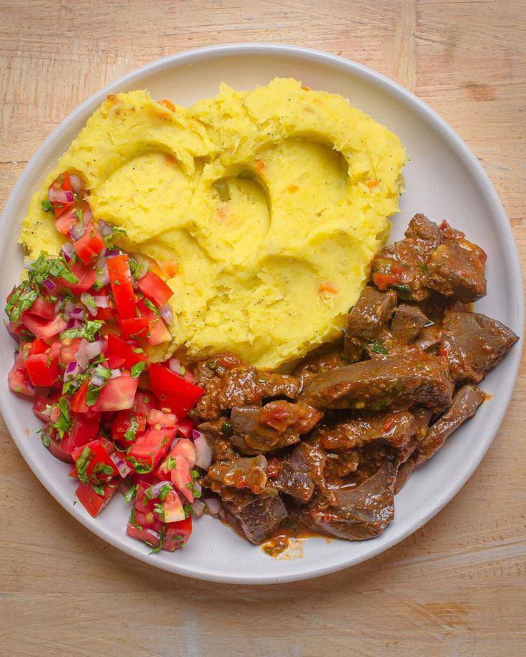 Kainyoo entoki nabo niponaa tene?
#MayianFmLunch