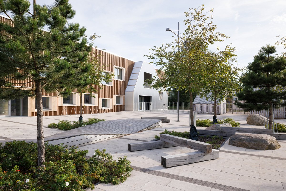 ShareholderMMM's tweet image. Как и каждый год, я публикую список моих любимых проектов, отобранных для участия в ежегодном латвийском архитектурном конкурсе. На мой взгляд, в этом году много интересных проектов, поэтому давайте взглянем на мои фавориты.