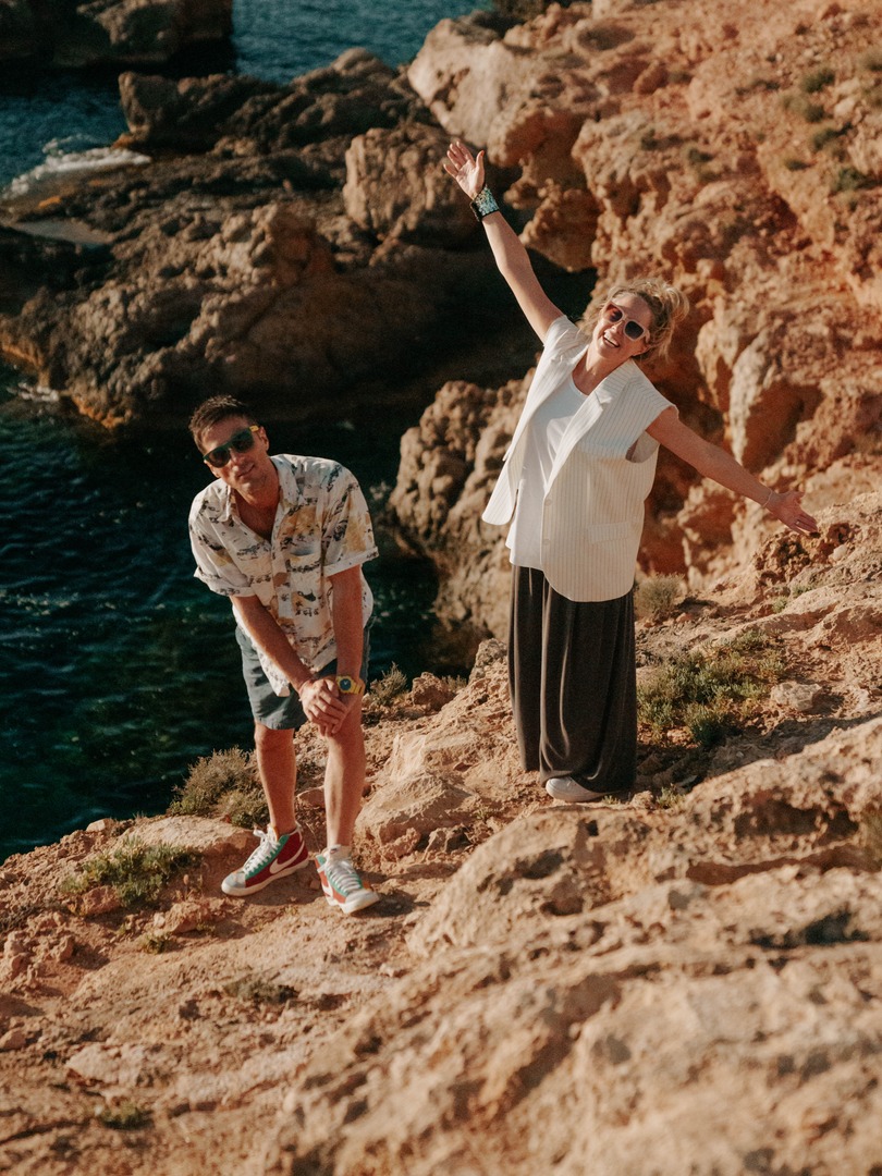 Us walking out of Ibiza airport like… 🕺💃☀️🕶️

Back on the island this Saturday for some much-needed sunshine, good vibes &amp; a special evening at #528ibiza 🌴🎷 

Who’s joining us? Can’t wait to see your lovely faces ❤️