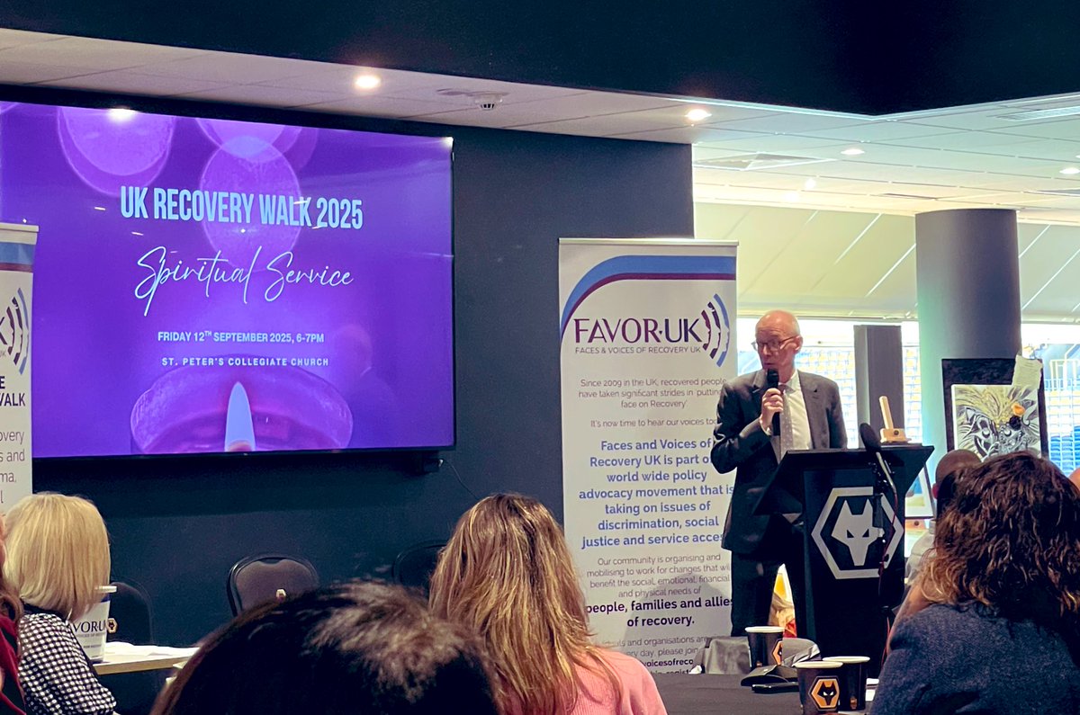 In_to_recovery's tweet image. A warm welcome from @patmcfaddenmp  to start today’s #RecoveryWalk2025 

#RecoveryInTheCommunity