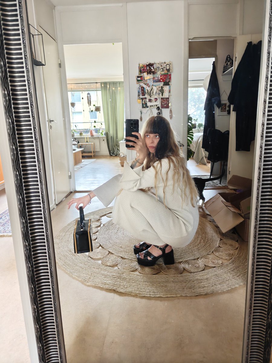 ili0s 🔪 tweet media