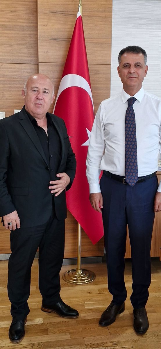 Orman Genel Müdürlüğü, Genel Müdür yardımcımız Sayın Kenan AKDUMAN’ı makamında ziyaret ederek sohbet ettik, ilgilerinden dolayı Genel Müdürümüze çok teşekkür ederim..