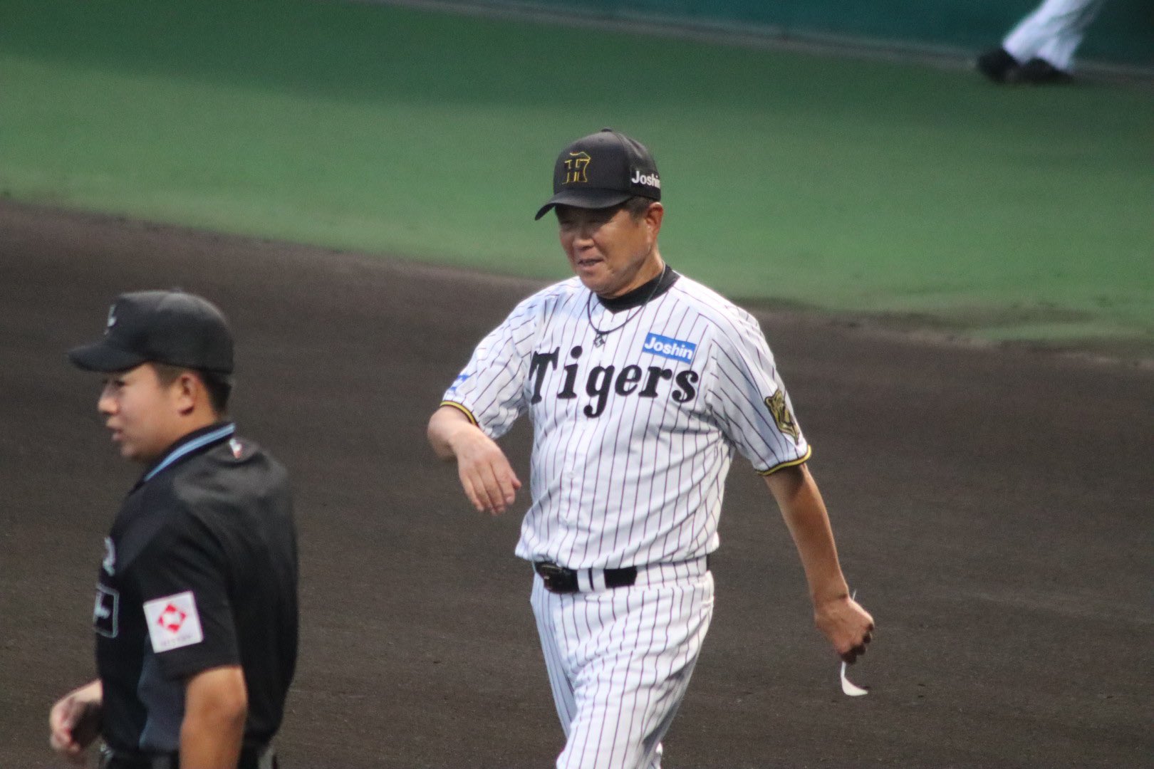 O 阪神タイガース 平田監督 ユニフォーム ブラックダイナマイト