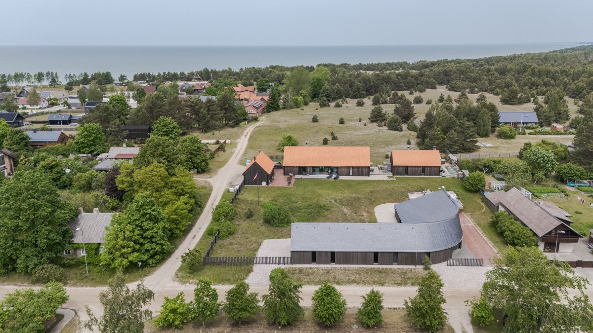 ShareholderMMM's tweet image. Как и каждый год, я публикую список моих любимых проектов, отобранных для участия в ежегодном латвийском архитектурном конкурсе. На мой взгляд, в этом году много интересных проектов, поэтому давайте взглянем на мои фавориты.