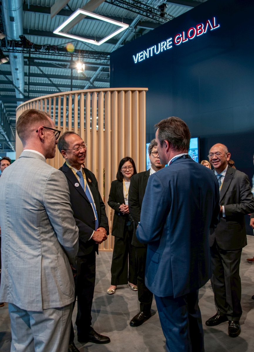 ThailandCVB's tweet image. Thailand makes a grand statement! At Gastech 2025 in Milan, Team Thailand (TCEB &amp;amp; Energy Ministry) officially announced Thailand as Gastech 2026 host. Expect 50,000+ participants, 1,000+ exhibitors &amp;amp; experts, THB 14.62B economic impact. 15–18 Sep 2026, BITEC Bangkok.

#Gastech