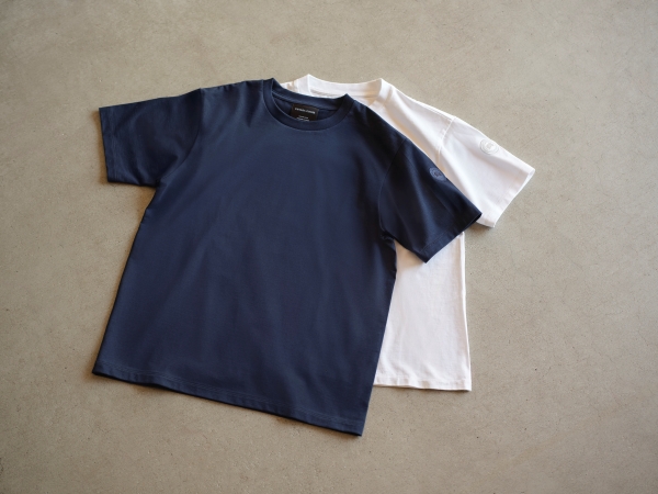 FASHIONHL's tweet image. カナダグース、日本の技と素材から生まれた「Made in Japan Tシャツ」を発売
→fashion-headline.com/article/487018
#CANADAGOOSE #Tシャツ #MADEINJAPAN