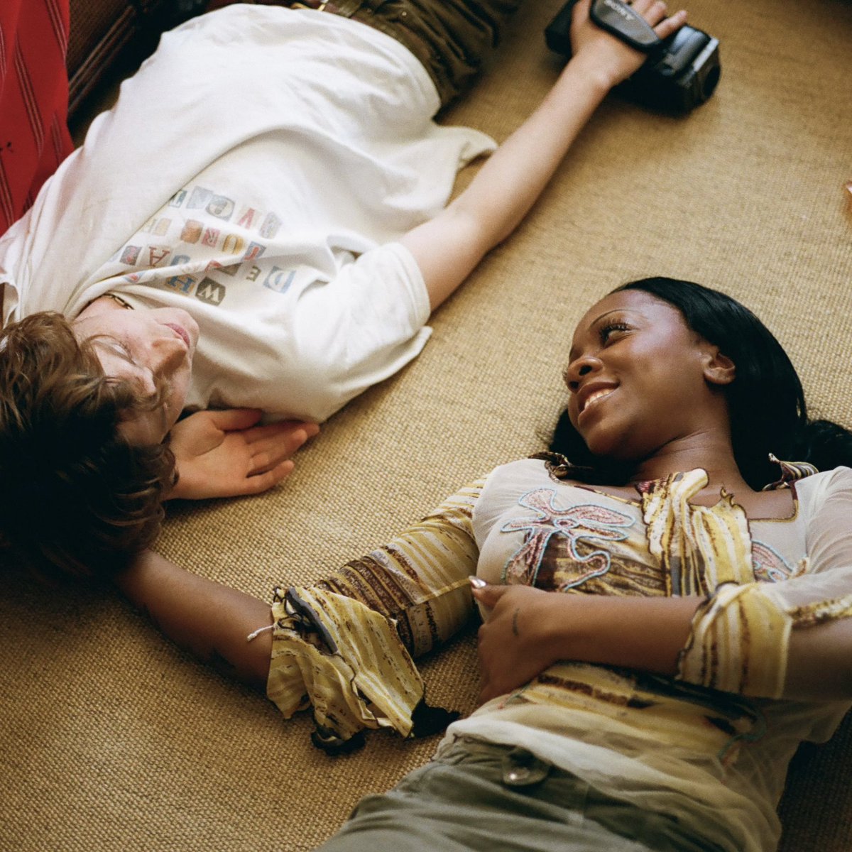 What A Life is out NOW darlings!!!! Available to stream everywhere 💖 

rachelchinouriri.lnk.to/whatalife