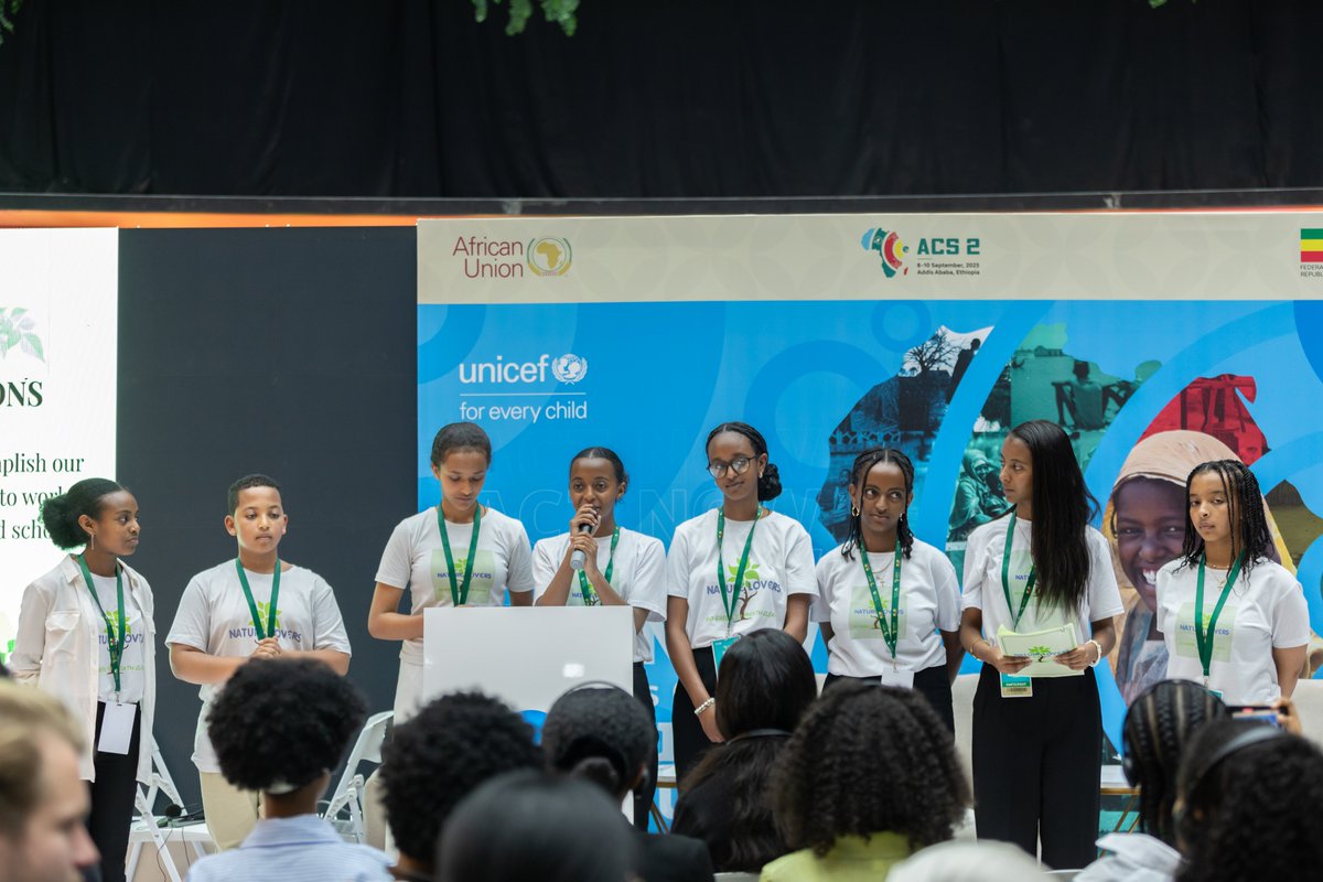 UNICEFEthiopia's tweet image. Thank you former PM @HMDessalegn for advocating for young people to take part in #climateaction.

We thank the youth and all partners for joining the climate discussions.

#ACS2