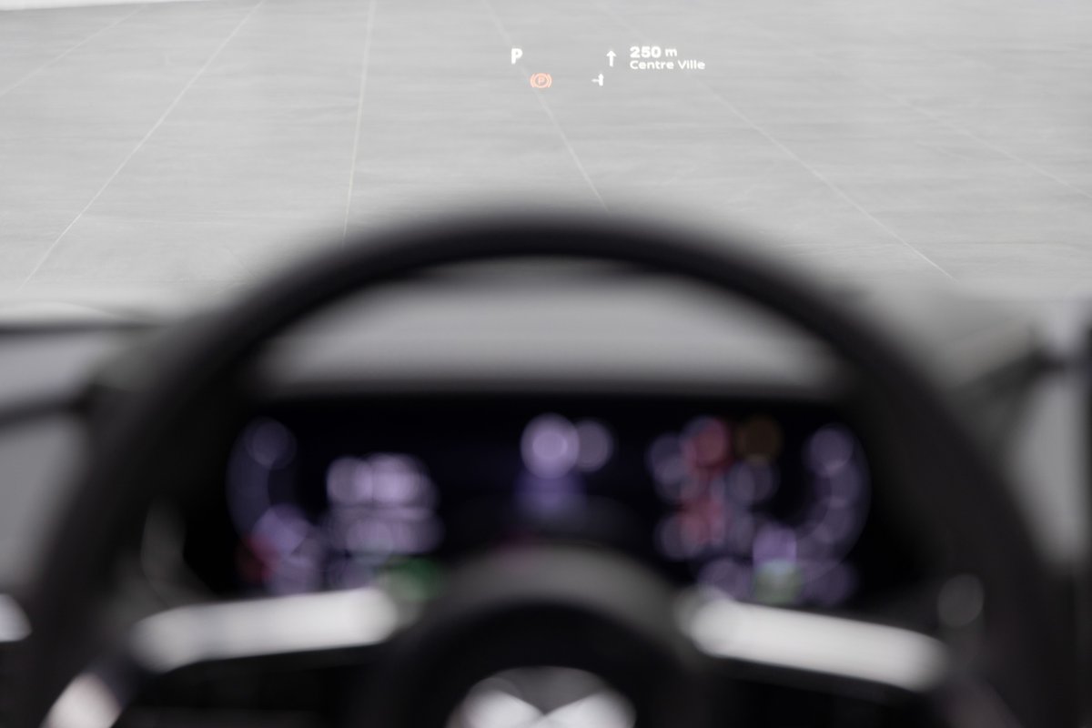 POV : vous grimpez dans la Nouvelle Mazda6e qui est disponible dès aujourd'hui. 
___
Pour les trajets courts, privilégiez la marche ou le vélo. #SeDéplacerMoinsPolluer