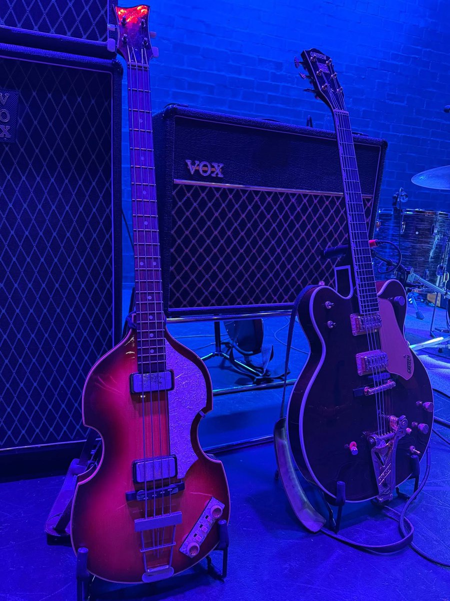 theAusBeatlez's tweet photo. A few more fab shots from our stage setup tonight at Knox Community Arts Centre.

#beatles #thebeatles #beatlez #band #knox #gretsch #rickenbacker #hofner #vox #voxamps #drums #sitar #fab #fabfour #stage #friday #fridaynignt https://t.co/8w3Y865Hjs