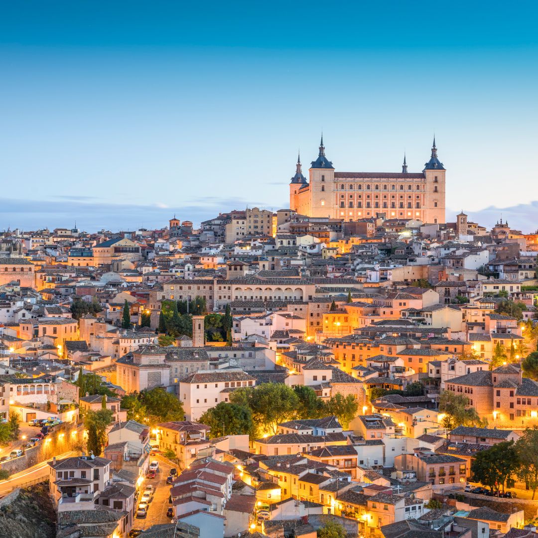 TravelEuropeG's tweet photo. 10/ Toledo
Medieval magic with swords, synagogues, and El Greco art. Perched on a hill, it’s a living museum of Spain’s diverse history.  #ToledoTreasures https://t.co/QEA1NZKysW
