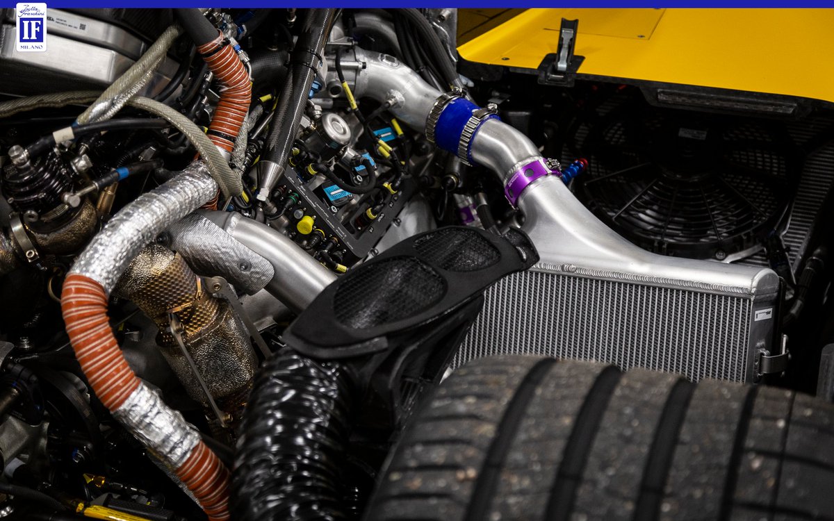 Inside the body of the Isotta Fraschini Tipo 6 Strada a powerful heart lies ready to express all its joy of living!
_____
#IsottaFraschini #Tipo6Strada #hypercar