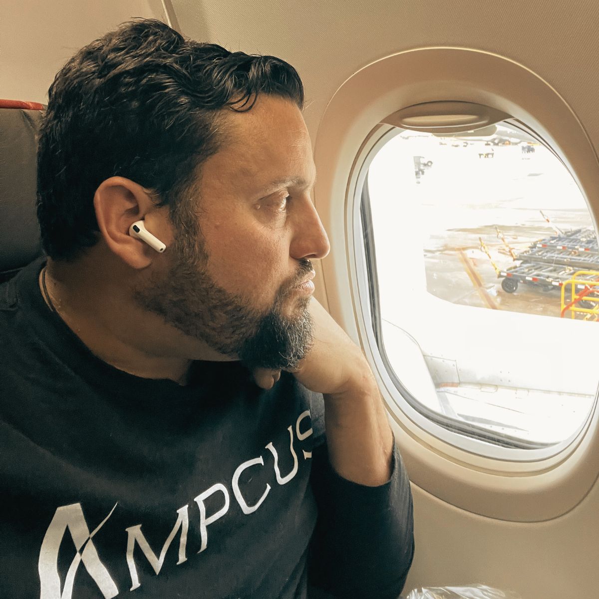 AmpcusForensics's tweet image. The thrill of PreCheck. The agony of delays. The taste of #Bogota. 💯 

Carlos Rivera is (finally) in-country for today&apos;s Loss Executives Association (LEA) 2nd Annual LATAM Seminar!

@AmpcusForensics @ampcuscyber @Ampcus_mktg @bravensinc