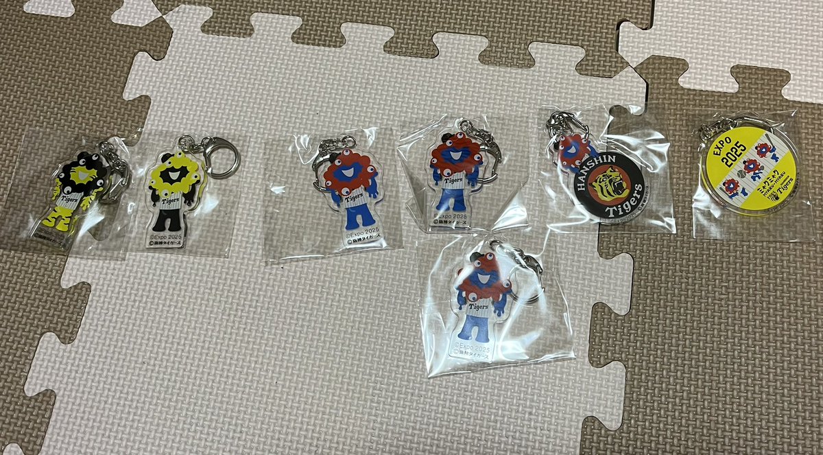 阪神タイガース　ミャクミャク　アクリルキーホルダー　5種セット 阪神タイガース ミャクミャク アクリルキーホルダー 5種セット