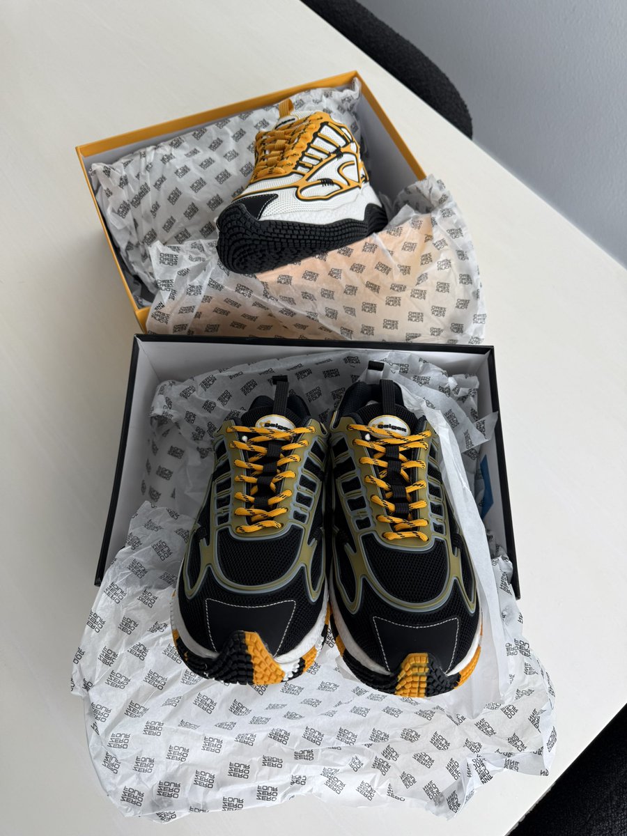 JohnGeiger_'s tweet image. The Vintage Pittsburgh/Multi Outsole 004 &amp;amp; Restocking The White Pittsburgh 004’s Dropping Tomorrow at 12pm EST  🤞🏼🤞🏼#steelers #pittsburghsteelers #Pittsburgh