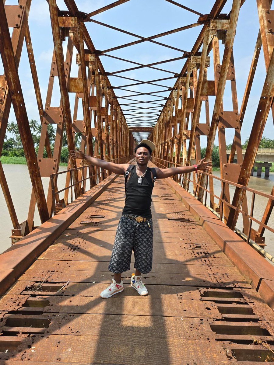 💥 SAPA – Visualizer Officiel par Tola Vibe
Plonge dans la vibe : 👇
youtu.be/cdLGK55TXIs?si…
#Sapa #TolaVibe #Visualizer #NewMusic #AfroBeats