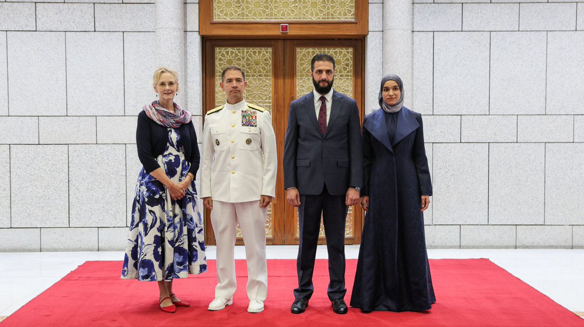 An unprecedented meeting. Newly appointed #US Central Command <a href="/CENTCOM/">U.S. Central Command</a>  Commander Brad Cooper and his wife meet with Syria President Ahmad al-Sharaa  <a href="/SyPresidency/">رئاسة الجمهورية العربية السورية</a> and his wife in Damascus.