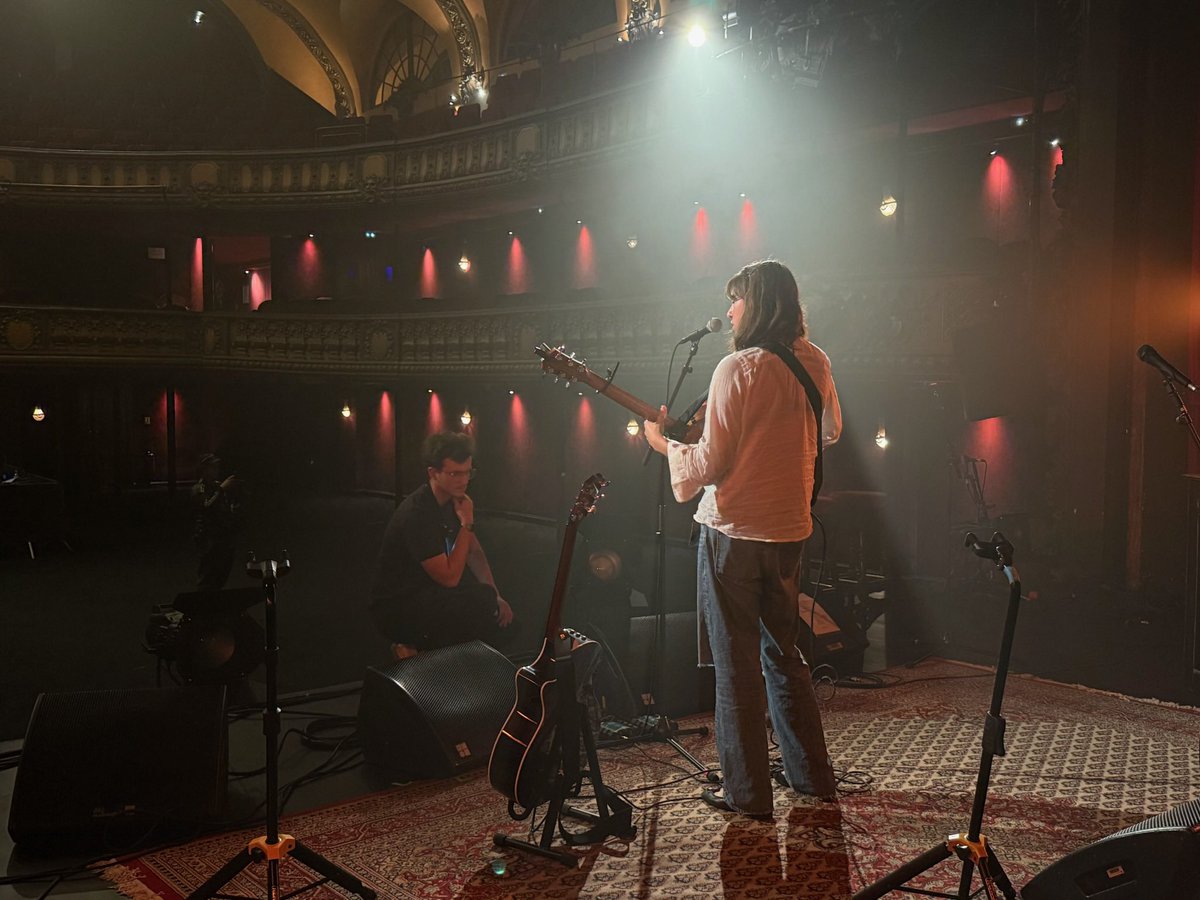 paris thank you for the best opening night i could of dreamed of <333