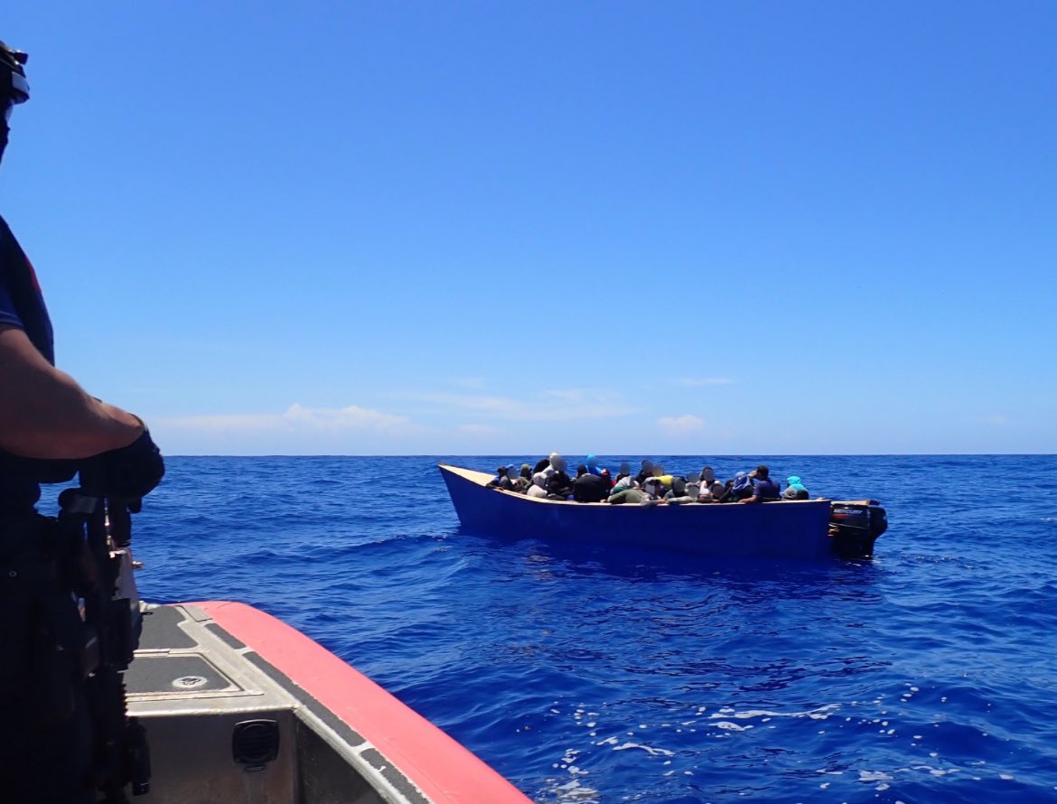 #NewNews <a href="/USCG/">U.S. Coast Guard</a> Cutter Heriberto Hernandez repatriated 66 aliens to the San Pedro de Macoris, Dominican Republic, Thursday, following the interdiction of an unlawful migration vessel voyage in Mona Passage waters off Puerto Rico. 

Read: tinyurl.com/54yjf6er

<a href="/HSISanJuan/">HSI San Juan</a>