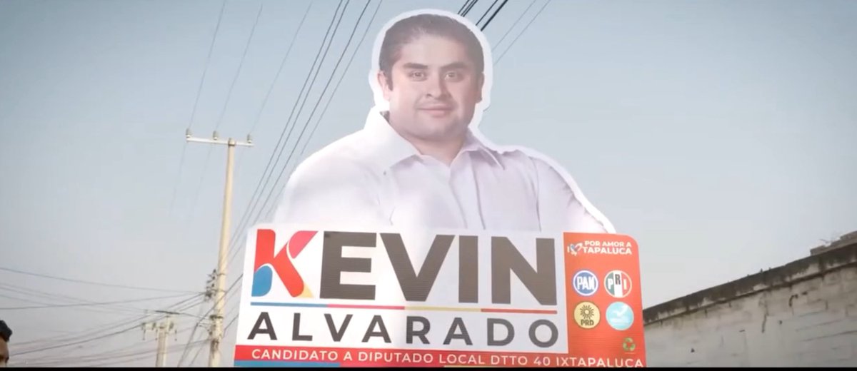 AlertaVC's tweet photo. @latinus_us siendo Latinus, presenta a un “altruista” que evidenció la falta de insumos con los afectados por la explosión de Iztapalapa, pero se les olvidó mencionar que es un ex funcionario de Ixtapaluca PRIANISTA. Lord Montajes haciendo de las suyas. https://t.co/IfBq77nw61