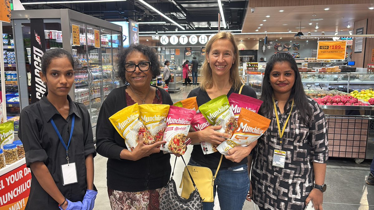 This American consumer saved herself from Trumps 50% tariffs carrying 10 <a href="/Munchilicious_/">Munchilicious</a> 
 packs with her.... 🤑🤑
<a href="/madrascart_offl/">Madrascart</a>
 she will find us on your platform.... be ready. 😀😄