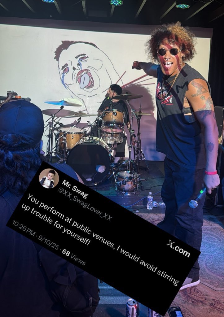 weapxngxrl's tweet image. Thoughts and prayers!