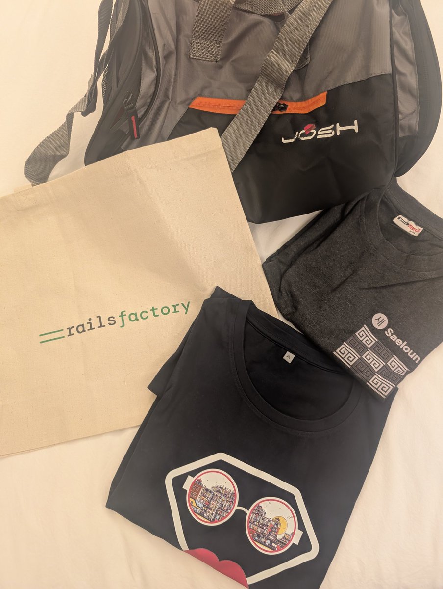 bit2choudhary's tweet image. When I go to conferences, i won&apos;t say anything but there will be signs!!
 #RCI25 #Rubyconfindia #Rubyconfindia2025