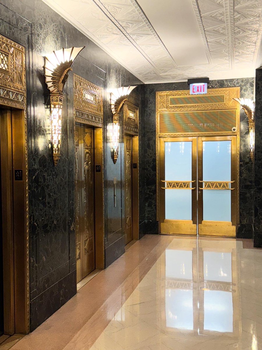 Furmadamadam's tweet image. The lobby of One N Lasalle in Chicago, Vitzthum &amp;amp; Burns, 1930