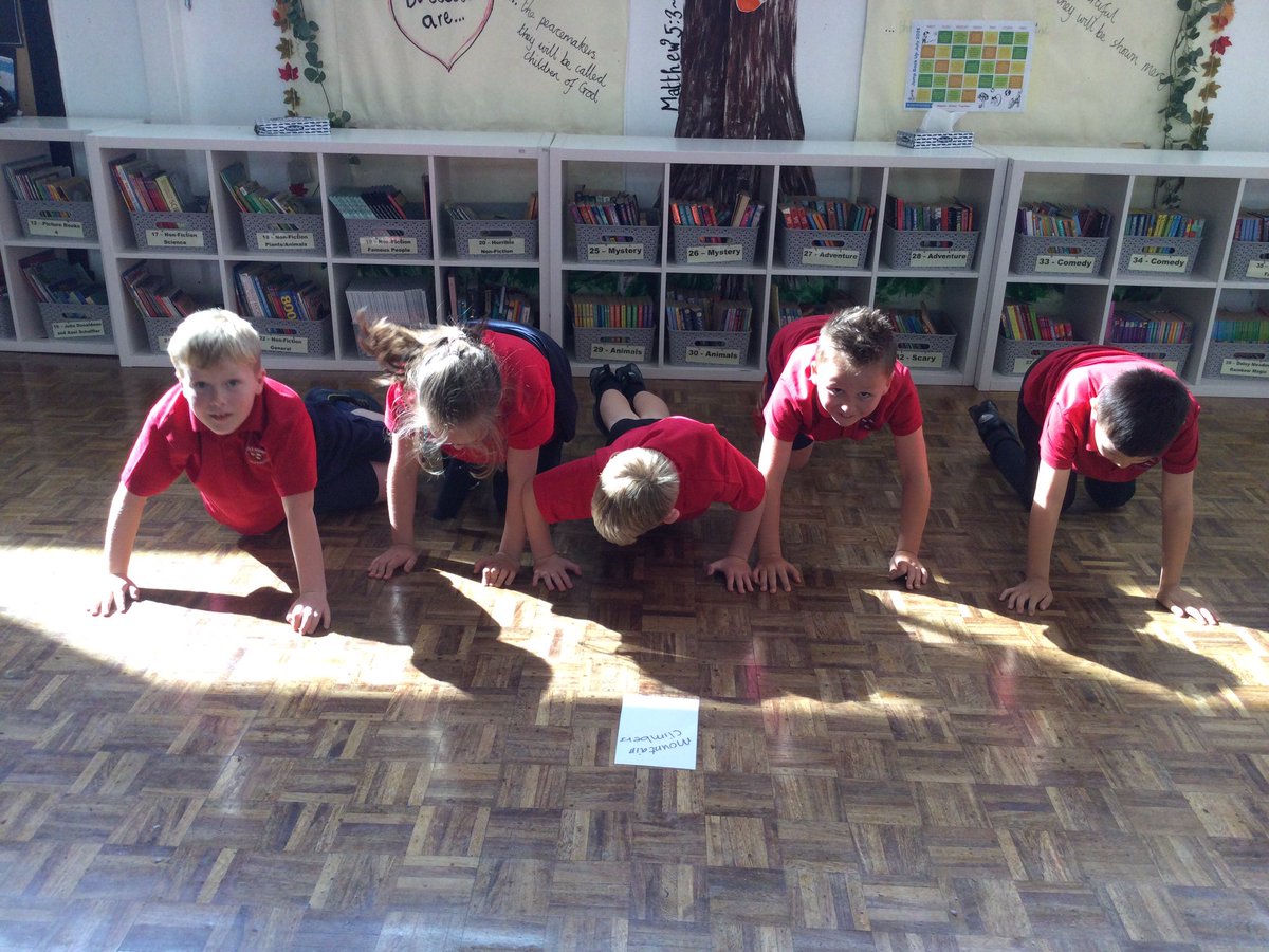 MissWinnardSTM's tweet image. Circuit training in PE focusing on cardio🏃‍♀️🏃they all worked so hard! #STMPE