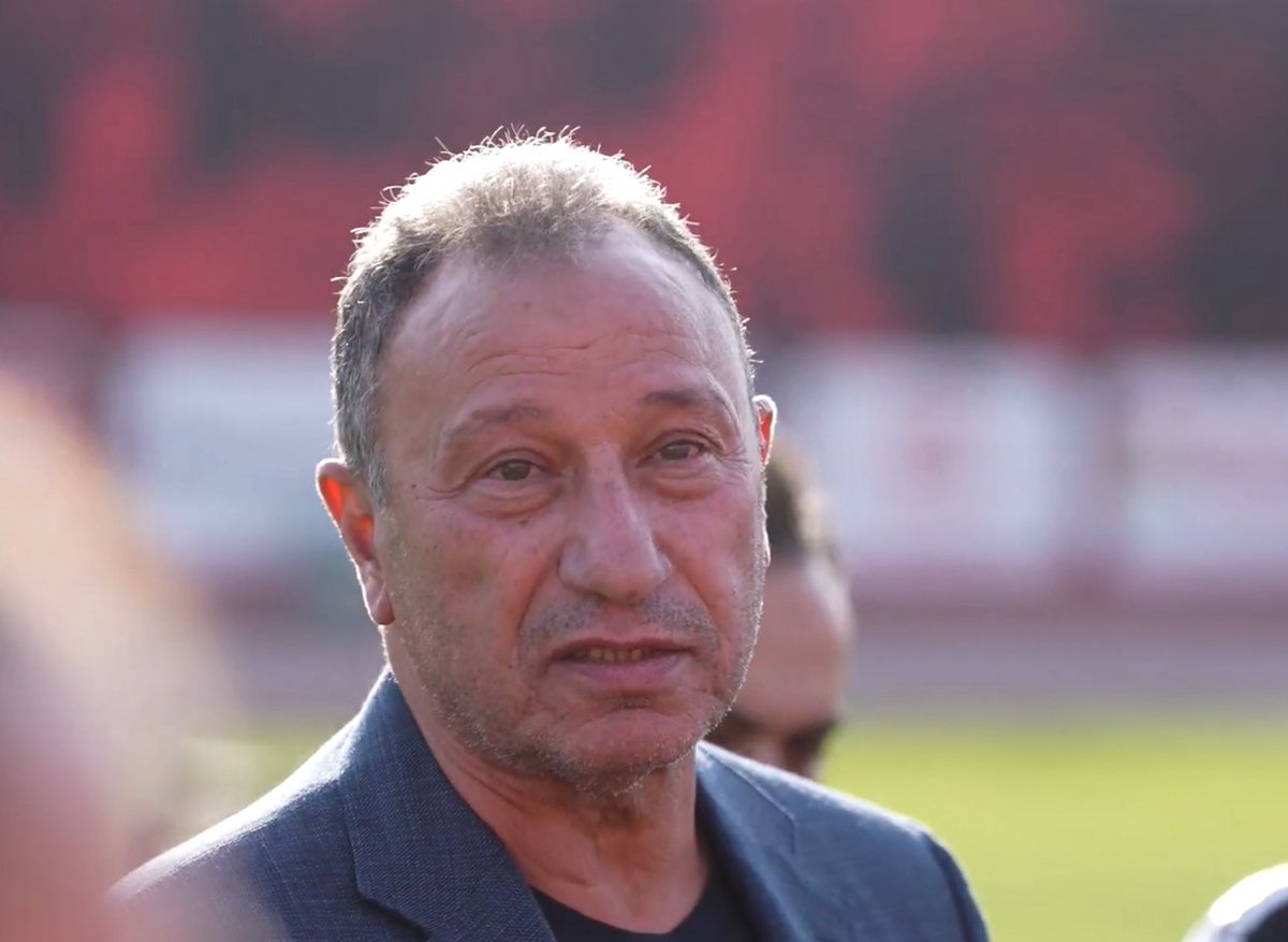 ياريت كل الأهلاوية واره الهاش دا عاوزين مشاركة جماعية من كل الناس 

#الخطيب_روح_الاهلى