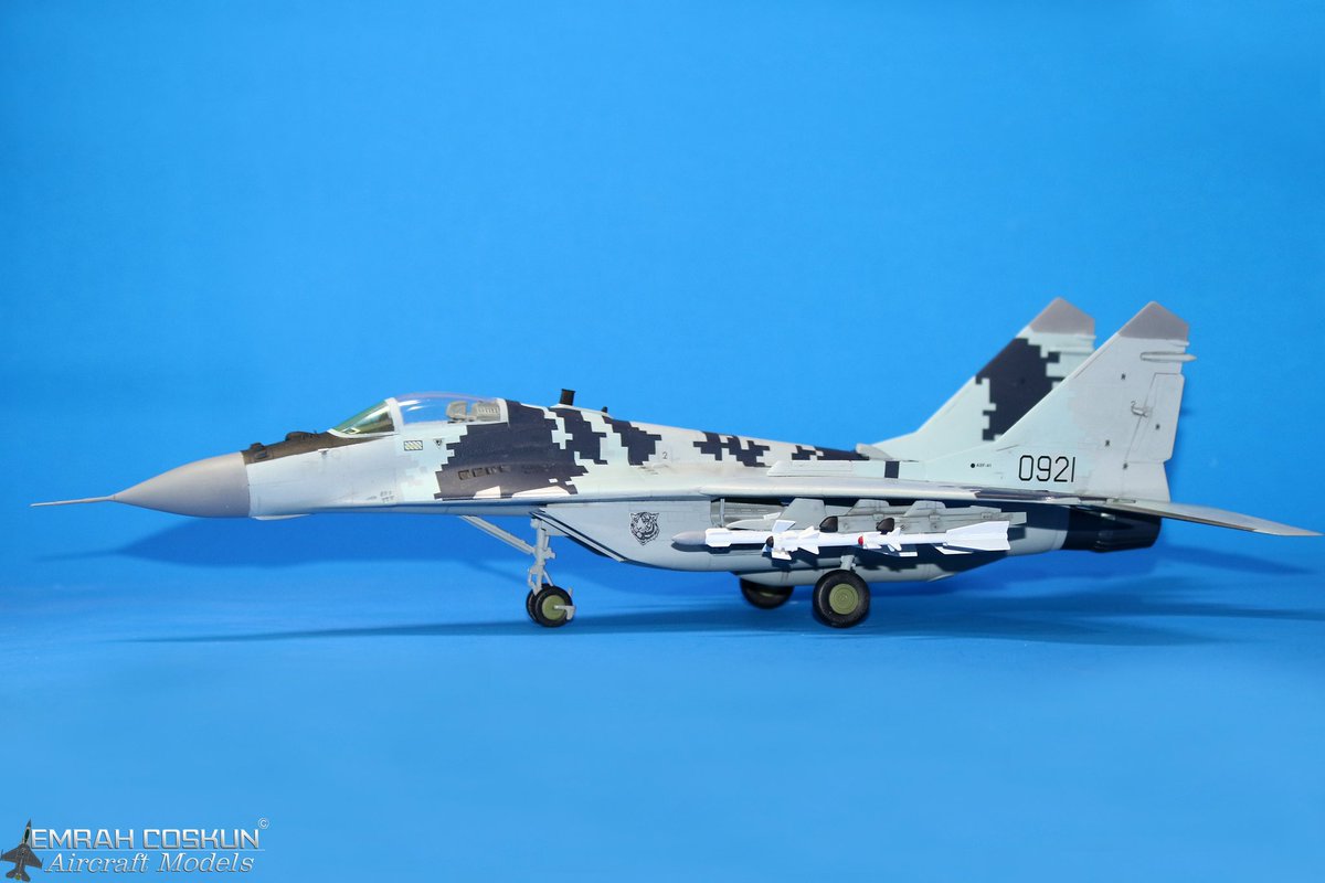 Pars071014's tweet image. Bir adet 1/48 ölçekli Slovak Hava Kuvvetleri Mig 29AS daha yaptık bitirdik.
#scalemodelling #scalemodel