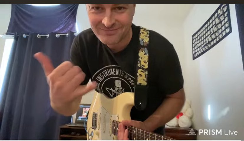 Big thank you to everyone who has given a listen. It starts totally clean and each run gets more gets more distorted, skip to the end for full on cacophony. Happy Fender Friday🎸