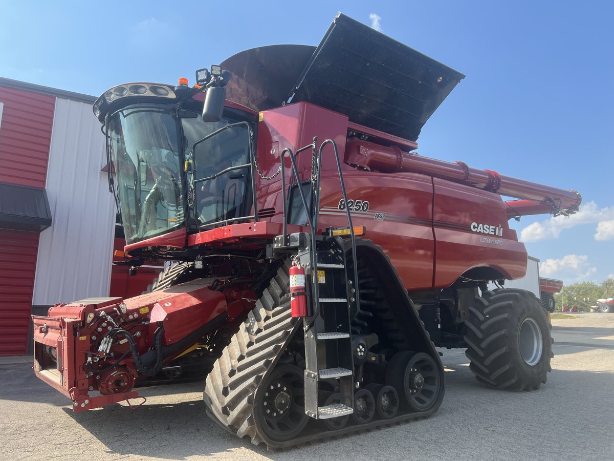 ON THE LOT!! Case IH 8250 w/ High Speed ATI Tracks ➡️ ow.ly/ehY550WVsRK