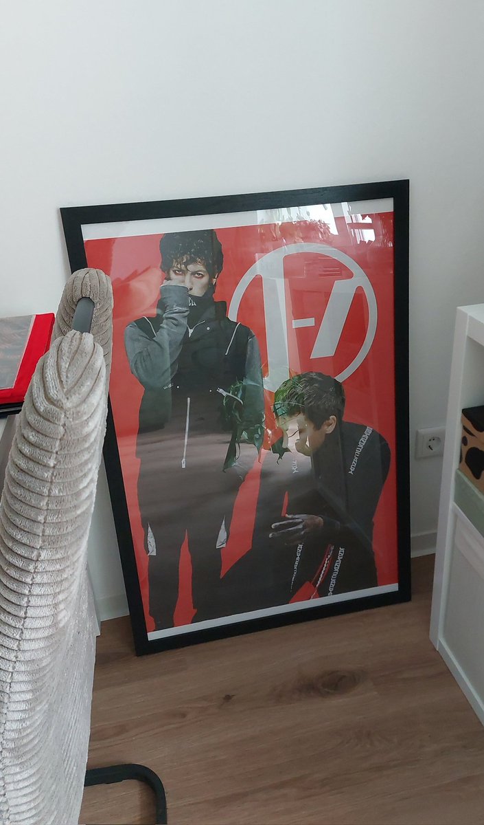 keromoo_'s tweet photo. it's even bigger than the clancy tour poster and I'm starting to run out of space https://t.co/uwprPSYobI